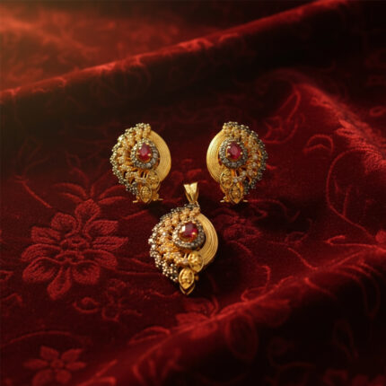 Gold locket design in Turkish style